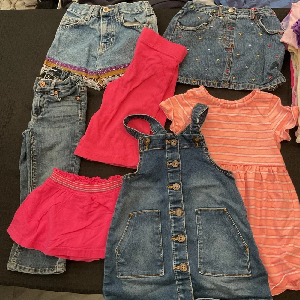 Mixed Brands 23pc Clothes Lot Girls 3T Multicolor Jeans Dress Hello Kitty PJs
